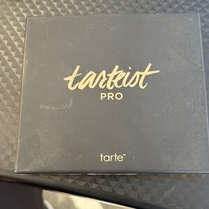 Tarte Tarteist PRO Palette in Black and Gold